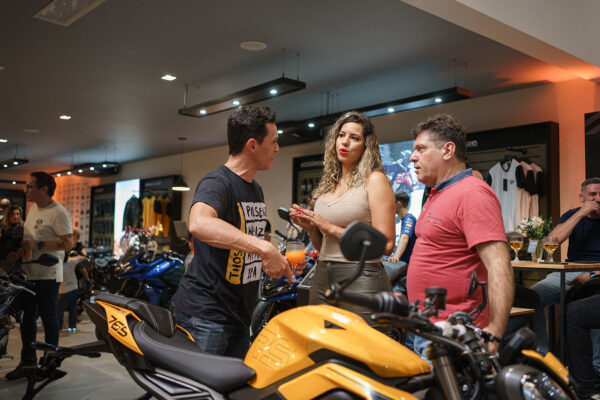 Evento de inauguração da concessionária Triumph ABC