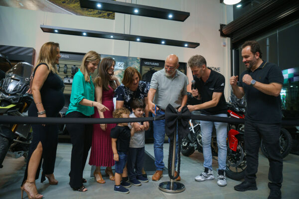 Evento de inauguração da concessionária Triumph ABC